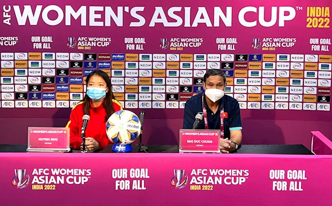 HLV Mai Đức Chung và Huỳnh Như