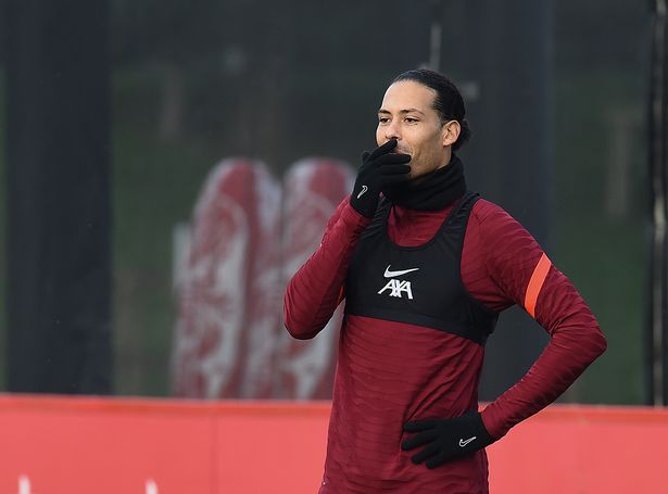 Virgil van Dijk nói về Man City
