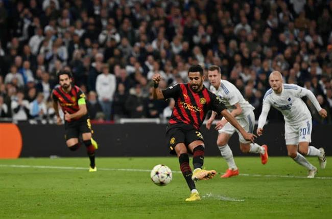 Mahrez da hong 11m truoc Copenhagen