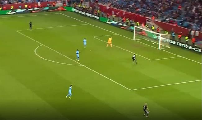 Hậu vệ Chelsea phản lưới nhà ngớ ngẩn ở cúp châu Âu 2 Hậu vệ Chelsea phản lưới nhà ngớ ngẩn ở cúp châu Âu 2