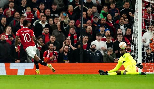 Thủ môn Omonia hạnh phúc dù để thua trước MU 1