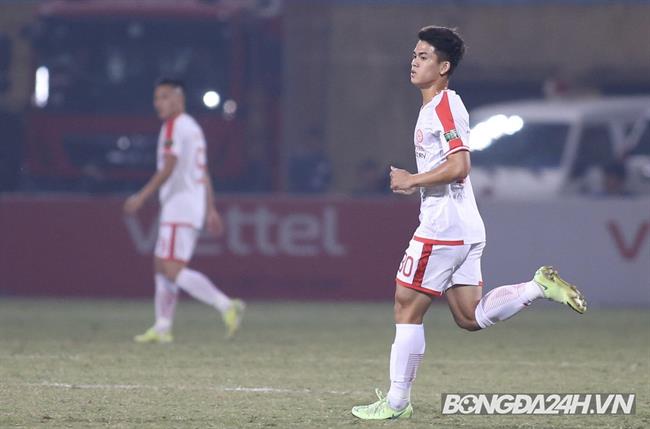 Khuất Văn Khang lần đầu tiên xuất hiện ở V-League 2022