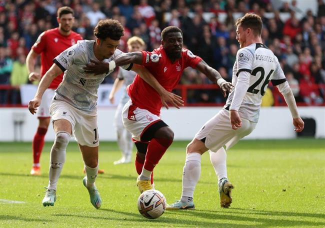 Liverpool bị chê đá như đội hạng Nhất 1