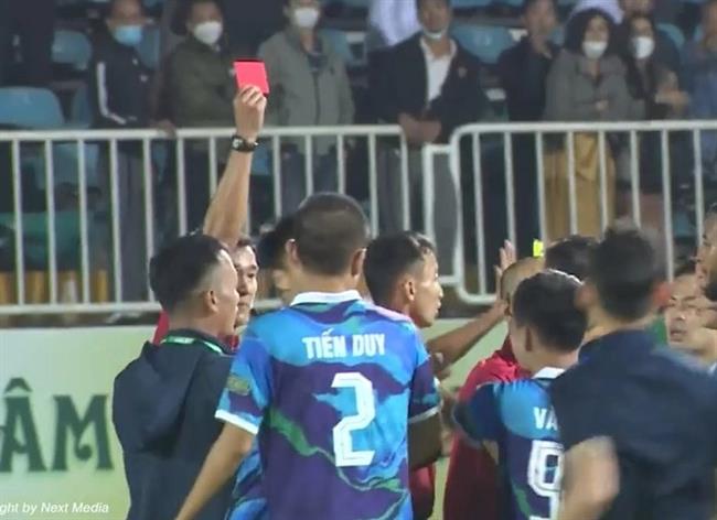 Trong tai Tran Ngoc Nho