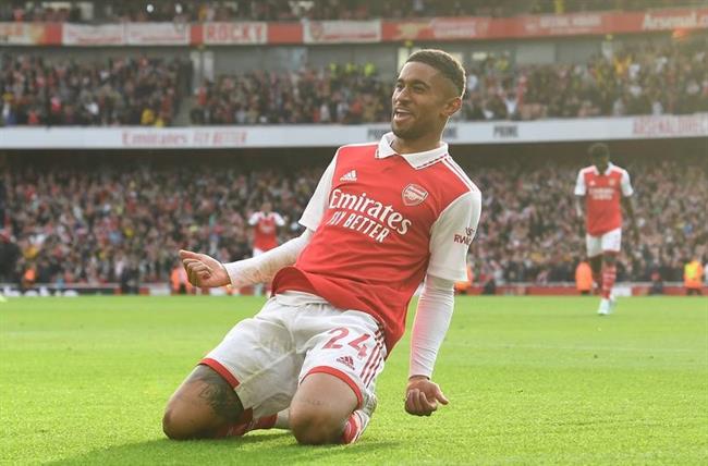 Reiss Nelson nói gì sau màn tỏa sáng rực rỡ trước Nottingham Forest?