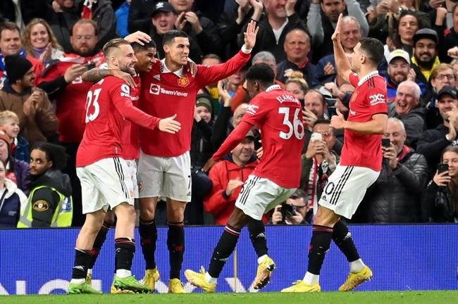 HLV Erik ten Hag hạ quyết tâm nhất bảng Europa League