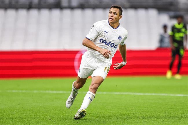 Alexis Sanchez phấn khích trước trận đấu với Tottenham 1