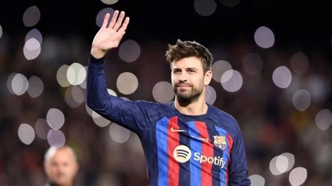 Gerard Pique tái xuất sân cỏ sau hơn một năm giải nghệ