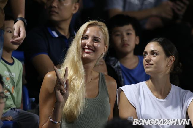 Julia Farr Julia Farr