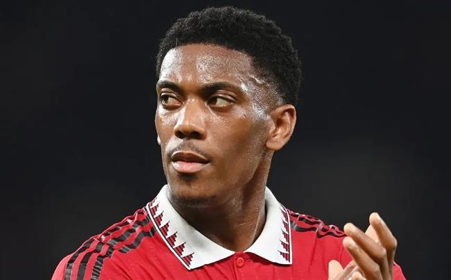 Martial nài nỉ ten Hag để được ra sân trước Man City 1 Martial nài nỉ ten Hag để được ra sân trước Man City 1