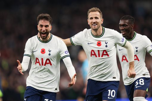 Antonio Conte: Cầu thủ Tottenham đá cứ như muốn giết tôi