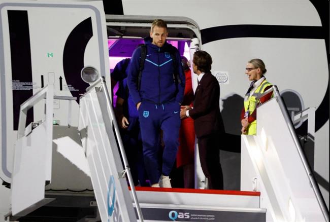 Những hình ảnh đầu tiên của ĐT Anh ở Qatar