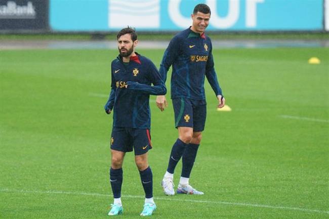 Bernardo Silva khó chịu khi liên tục bị hỏi về Ronaldo 1 Bernardo Silva khó chịu khi liên tục bị hỏi về Ronaldo 1