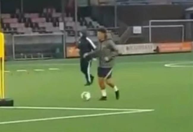 Jadon Sancho tập luyện cùng đội bóng nghiệp dư ở Hà Lan 1