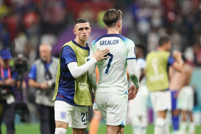 Jack Grealish phủ nhận Southgate cố tình ngó lơ Phil Foden