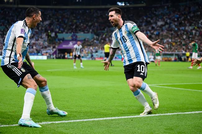 Hàng thủ Mexico bất lực nhìn Messi đi vào lịch sử 3 Hàng thủ Mexico bất lực nhìn Messi đi vào lịch sử 3