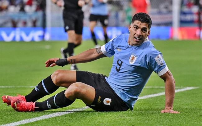 Đã đến lúc Uruguay để Luis Suarez ngồi dự bị?