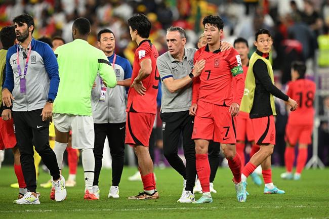 Son Heung Min lại khóc sau trận thua của ĐT Hàn Quốc 8 Son Heung Min lại khóc sau trận thua của ĐT Hàn Quốc 8