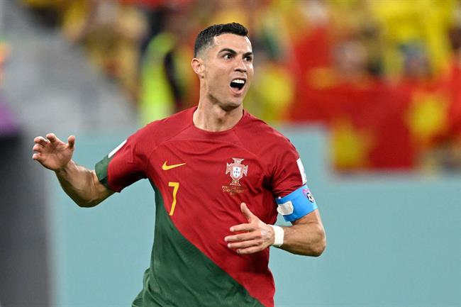 Cristiano Ronaldo: Cháy hết mình với thứ tình yêu bất diệt