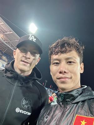 Dàn sao Việt Nam khoe ảnh chụp cùng Marco Reus 3