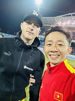 Dàn sao Việt Nam khoe ảnh chụp cùng Marco Reus 1