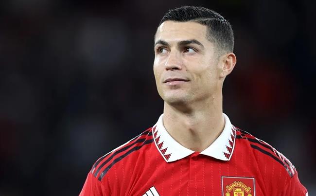 Ronaldo lên tiếng về tin đồn thi đấu ở Saudi Arabia