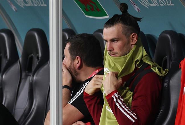 Gareth Bale mờ nhạt trong ngày Wales thua thảm ĐT Anh 4 Gareth Bale mờ nhạt trong ngày Wales thua thảm ĐT Anh 4