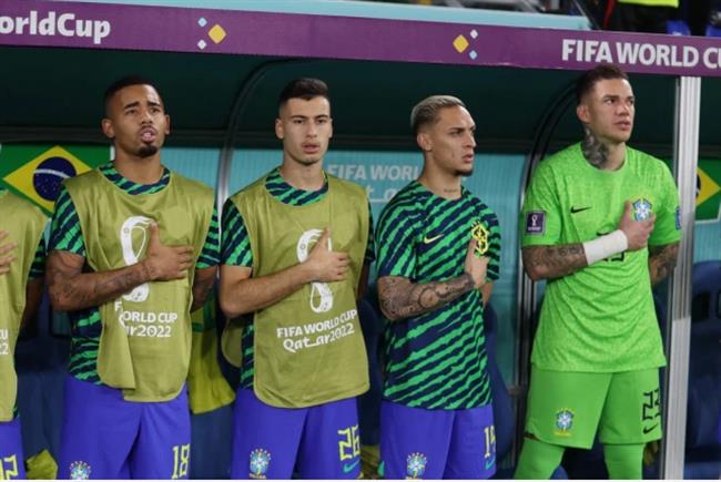 Jesus, Martinelli và Antony đá chính ở trận gặp Cameroon