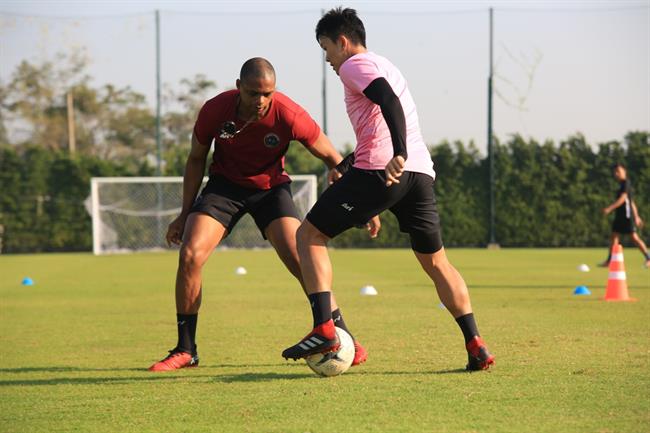 CLB SLNA lần đầu bổ nhiệm HLV thể lực người nước ngoài 4