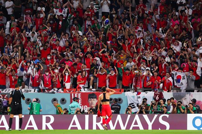 Cầu thủ Hàn Quốc vỡ òa khi giành vé vào vòng 18 World Cup 5 Cầu thủ Hàn Quốc vỡ òa khi giành vé vào vòng 18 World Cup 5