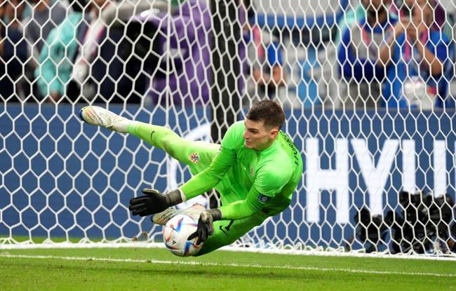 Thủ môn Croatia bật mí màn bắt penalty trước Nhật Bản
