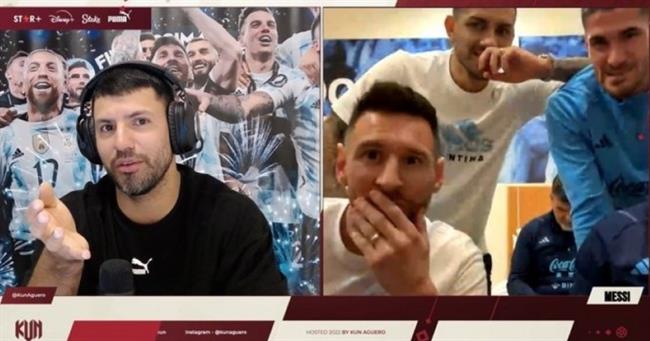 Đang chém gió với Aguero, Messi bị vệ sĩ cưỡng hôn