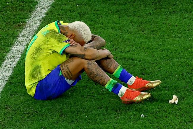 Neymar: Kỷ lục, nước mắt và điệu nhảy cuối!