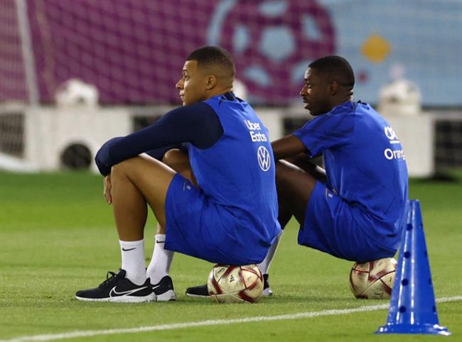 Mbappe chi khoi dong chu khong tap luyen