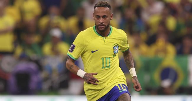 Nhờ Messi, Neymar rút lại quyết định từ giã ĐT Brazil 