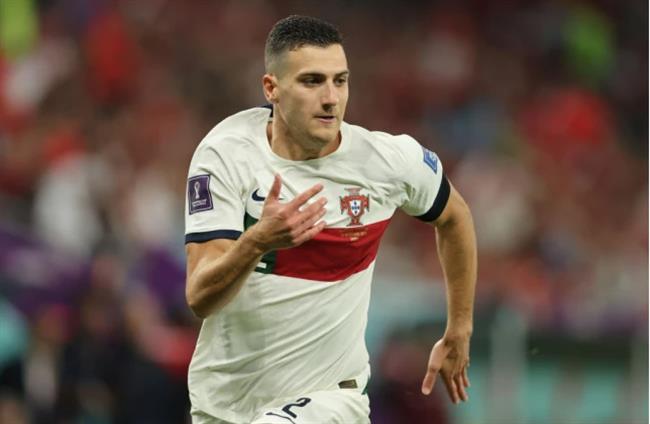 Diogo Dalot trở lại MU sớm hơn dự kiến