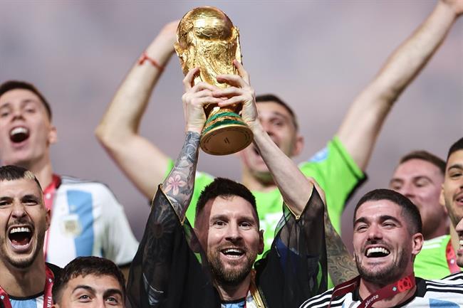 Messi vo dich World Cup 2022 cung tuyen Argentina