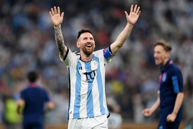 CĐV Argentina phát điên trong ngày đội nhà vô địch World Cup