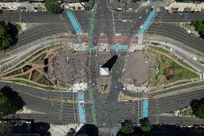 CĐV Argentina phát điên trong ngày đội nhà vô địch World Cup 2