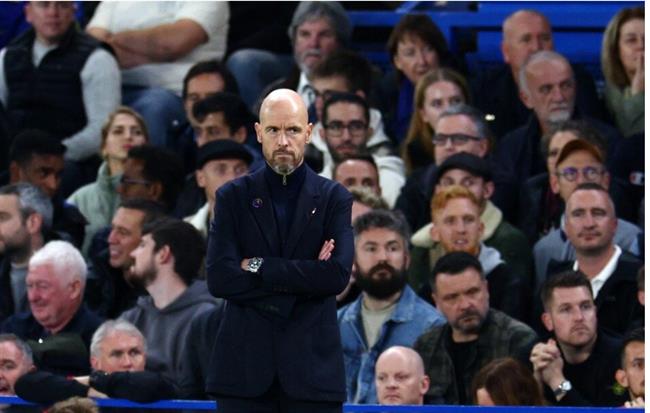 Ten Hag tiet lo bat ngo ve MU