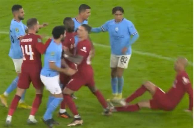 Nunez tinh day Gundogan nhung vo truot