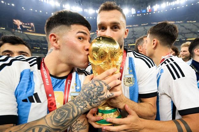 Điểm tin bóng đá tối 24/12: MU dẫn đầu cuộc đua giành nhà vô địch World Cup