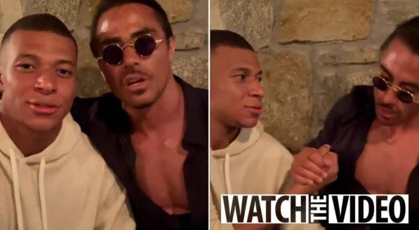 Thánh rắc muối lại bị chỉ trích sau hành động với Mbappe