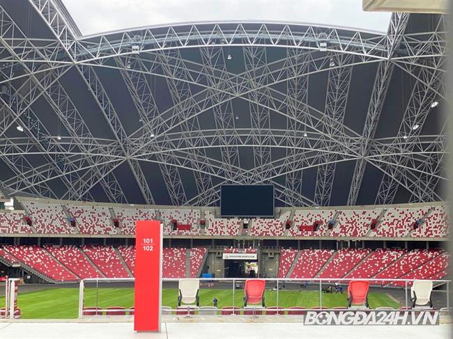 “Không hiểu Singapore có SVĐ Quốc gia đẹp nhưng không sử dụng”