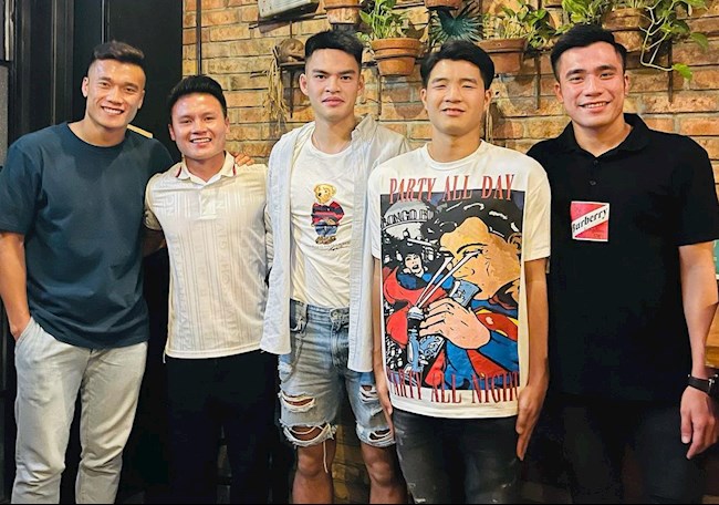 Bùi Tiến Dũng và Hà Đức Chinh nhiễm Covid-19