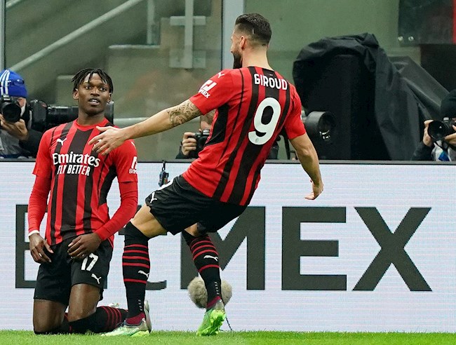 Rafael Leao và Giroud là những cầu thủ ghi bàn cho AC Milan