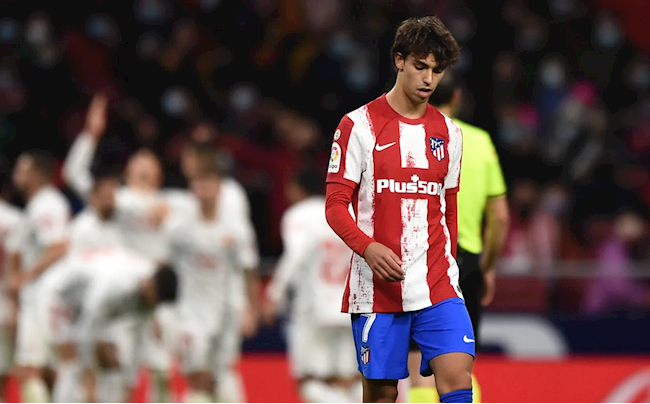 HLV Simeone lên tiếng dằn mặt Joao Felix