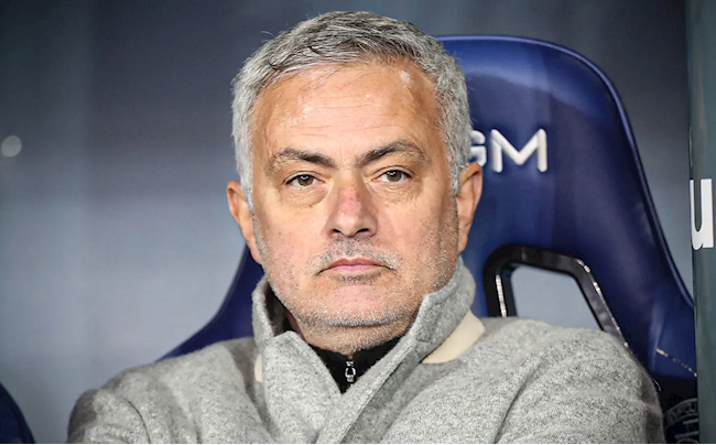 Mourinho phủ nhận tin đồn tổng sỉ vả các cầu thủ Roma