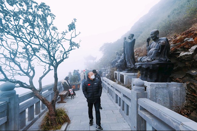 HLV Park Hang Seo rủ vợ đi Sapa vãn cảnh đầu năm