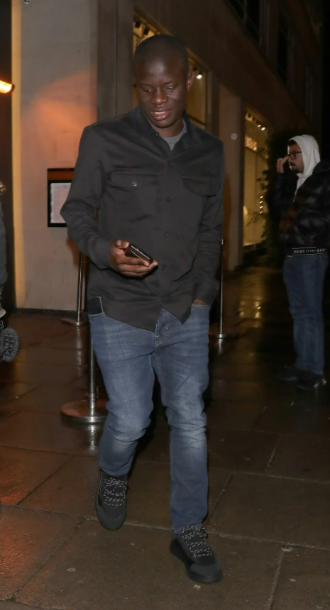 Kante xuất hiện tại nhà hàng